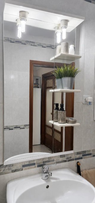 Espejo de baño blanco