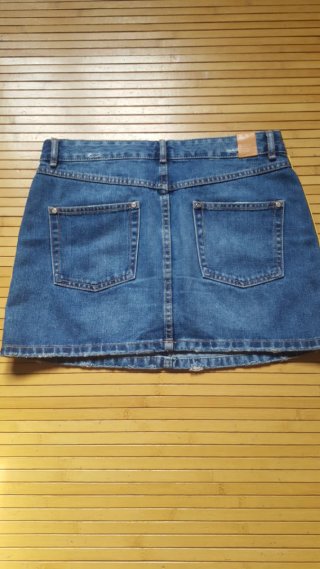 Falda mini denim Zara TRF con rayas