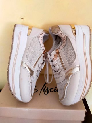 Sneakers donna beige e oro