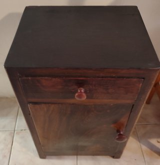 Comodino antico vintage in legno