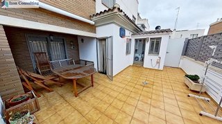 Casa adosada en alquiler en Hermanos Falcó - Sepulcro Bolera en Albacete