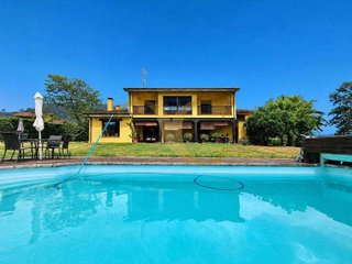 Chalet en venta en Parroquias de Oviedo en Oviedo