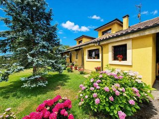 Chalet en venta en Parroquias de Oviedo en Oviedo