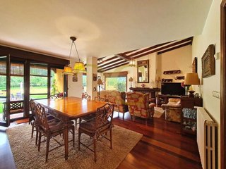 Chalet en venta en Parroquias de Oviedo en Oviedo