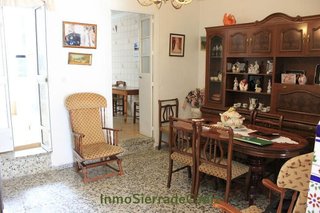 Casa en venta en Olvera