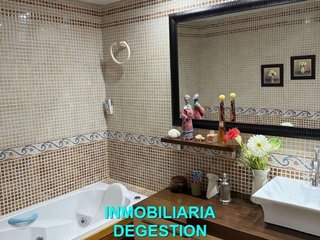 Casa adosada en venta en La Paz-Las Américas en Linares