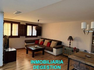 Casa adosada en venta en La Paz-Las Américas en Linares