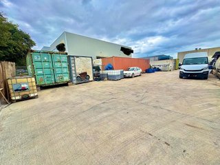 Nave industrial en alquiler en Bunyola