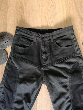 Pantaloni moto neri con protezioni Loong Biker