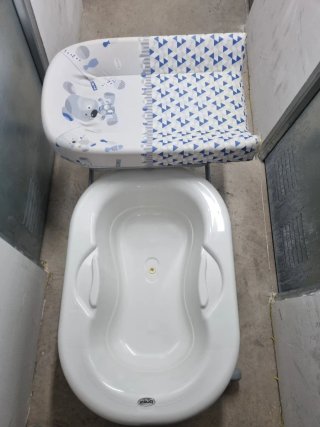 Bañera bebé Brevi con cambiador