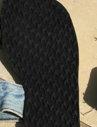 Sandalias estampadas con tiras vaqueras