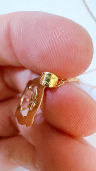 Collana con rosa dei venti in oro 18kt 750