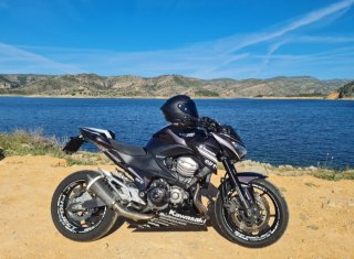 Kawasaki Z800E Negra
