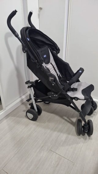 Silla de paseo Chicco negra
