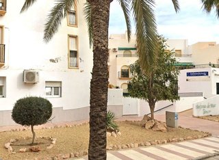 Piso en venta en Carboneras