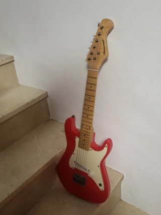 Amplificador  Yamaha y Guitarra Eléctrica