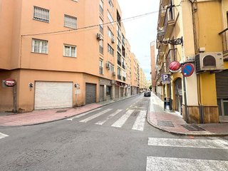 Local comercial en venta en Centro en Almería