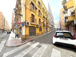 Local comercial en venta en Centro en Almería