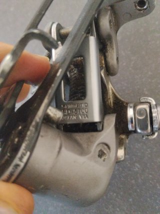 Desviador trasero Shimano 105