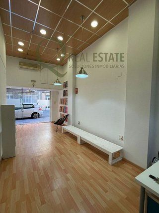 Local comercial en venta en Carolinas Bajas en Alicante