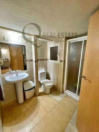 Local comercial en venta en Carolinas Bajas en Alicante