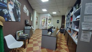 Local comercial en venta en Quesada