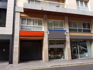 Garaje en alquiler en Eixample Nord – La Devesa en Girona