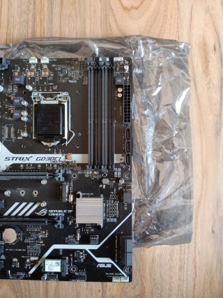 Scheda madre ASUS ROG STRIX GD30CI
