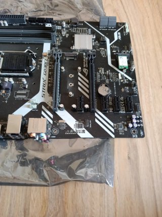 Scheda madre ASUS ROG STRIX GD30CI