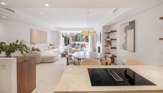 Casa pareada en alquiler en Lomas de Marbella Club en Marbella