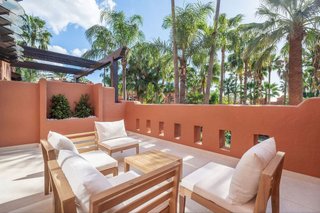 Casa pareada en alquiler en Lomas de Marbella Club en Marbella