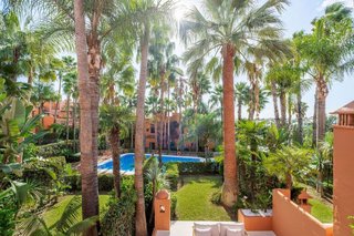 Casa pareada en alquiler en Lomas de Marbella Club en Marbella