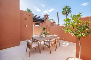 Casa pareada en alquiler en Lomas de Marbella Club en Marbella