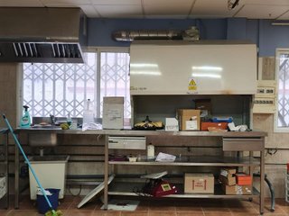Local comercial en venta en Carolinas Bajas en Alicante