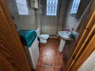 Local comercial en venta en Carolinas Bajas en Alicante