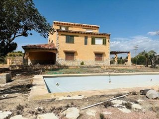 Chalet en venta en Villafranqueza en Alicante