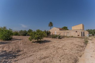 Chalet en venta en Algorós - El Derramador en Elche