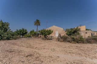 Chalet en venta en Algorós - El Derramador en Elche