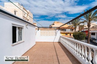 Casa adosada en venta en Roquetas Centro en Roquetas de Mar