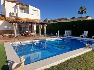 Chalet en venta en Montequinto en Dos Hermanas