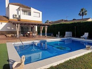 Chalet en venta en Montequinto en Dos Hermanas