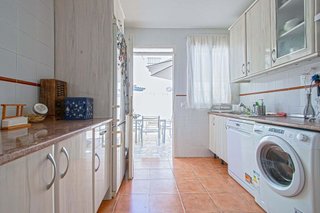 Casa adosada en venta en Zona Colegio Europa en Espartinas