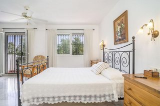 Casa adosada en venta en Bel Air - Cancelada - Saladillo en Estepona