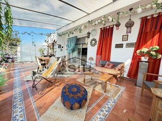 Casa adosada en venta en Zona Urbanizaciones en Alzira