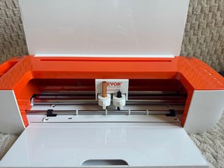 Plotter de corte VEVOR naranja/blanco