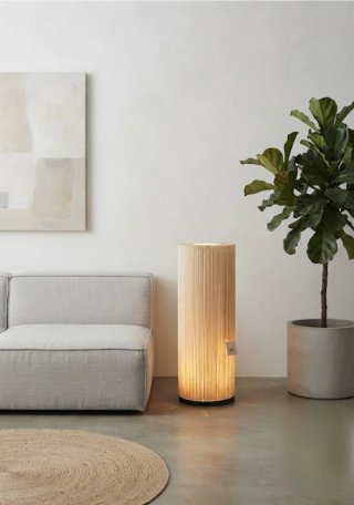 Lampada da terra orientale in tessuto beige