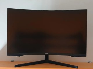 Monitor Samsung Odyssey G5 32 + Casse Trust