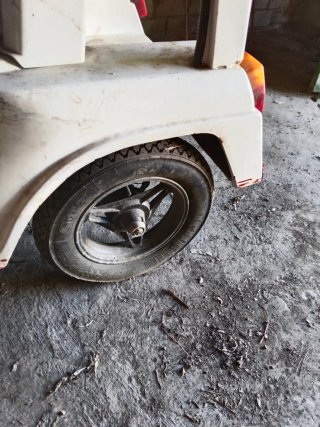 Triciclo 49cc con cabina sin documentación