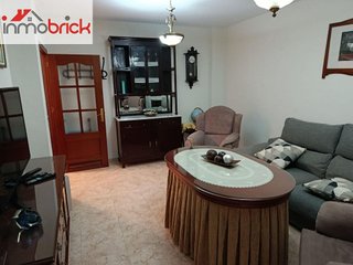 Piso en venta en Hoya del Molino en Lucena