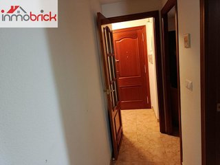 Piso en venta en Hoya del Molino en Lucena